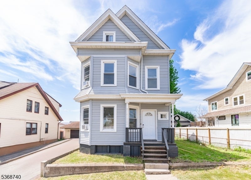 Photo of Listing #3972735