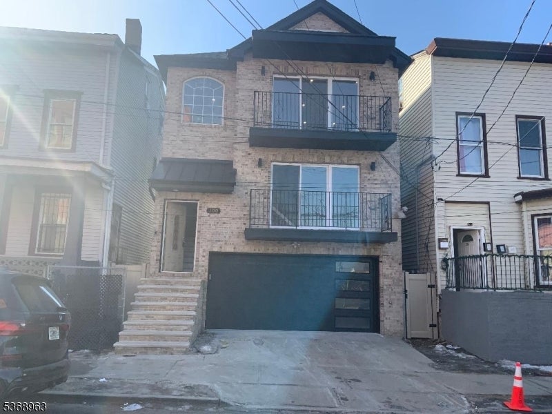 Photo of Listing #3973080