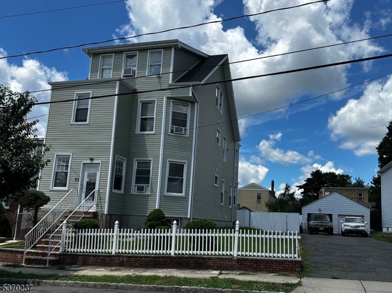 Photo of Listing #3973930
