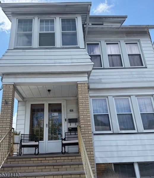 Photo of Listing #3975061