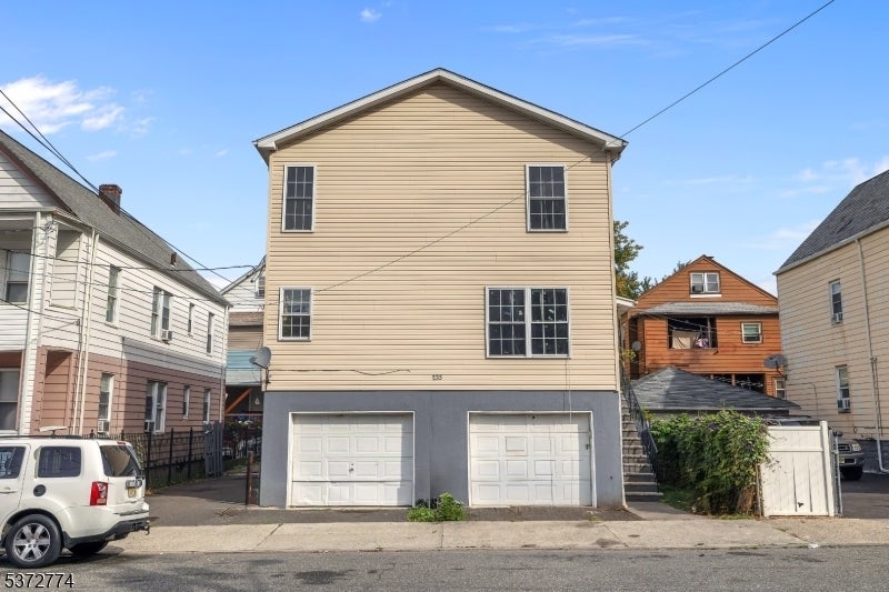 Photo of Listing #3976373