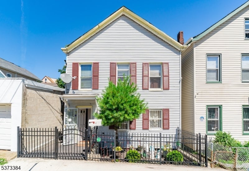 Photo of Listing #3976819