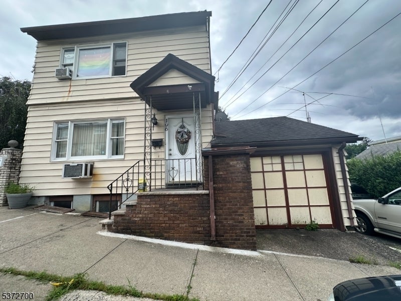 Photo of Listing #3977535