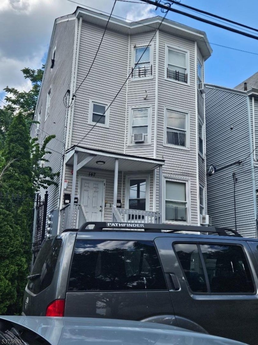 Photo of Listing #3978209