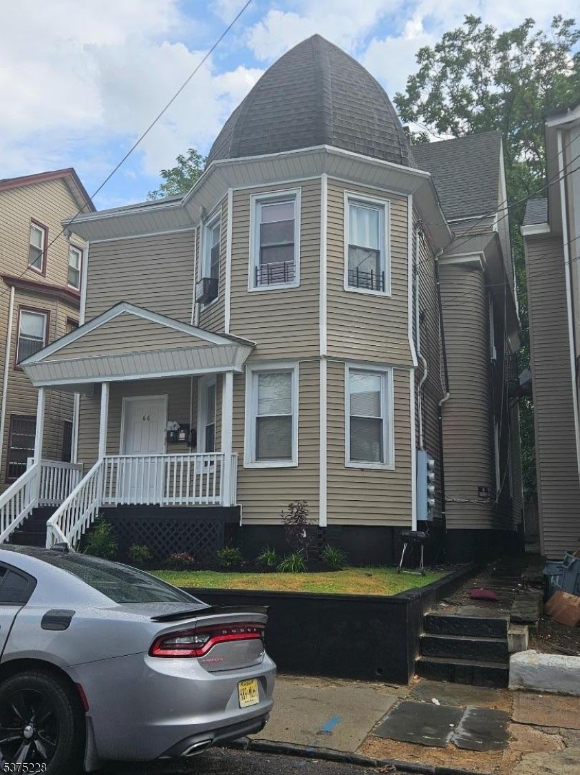 Photo of Listing #3978421
