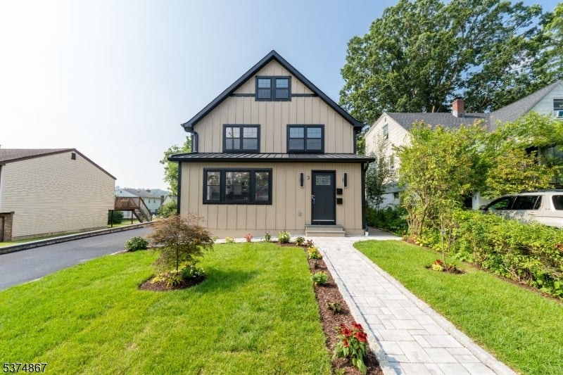 Photo of Listing #3979910