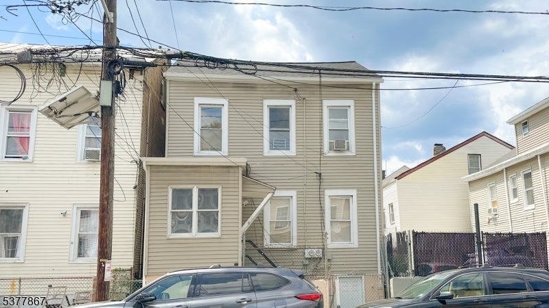 Photo of Listing #3981436