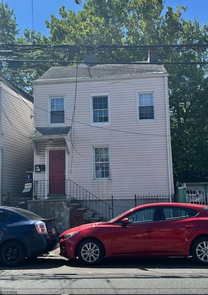 Photo of Listing #3982052
