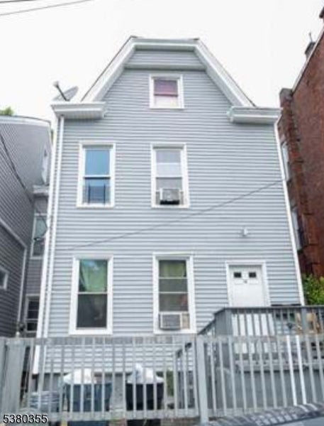 Photo of Listing #3982926