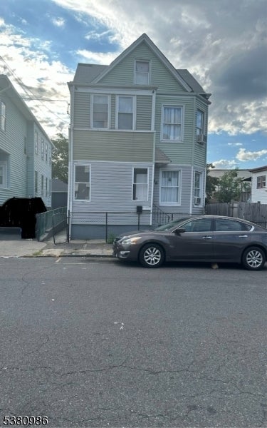 Photo of Listing #3983382