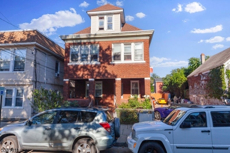 Photo of Listing #3984041