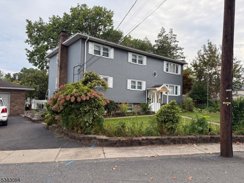 Photo of Listing #3985315