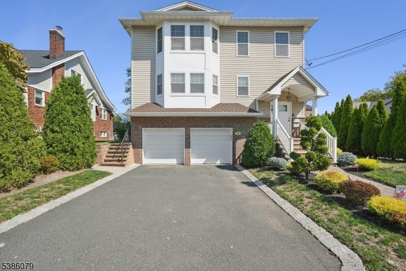 Photo of Listing #3988392