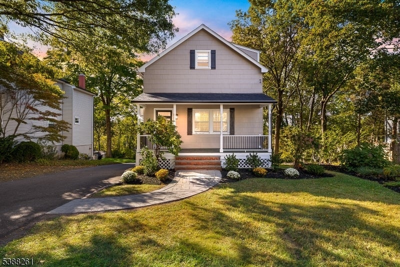 Photo of Listing #3990543