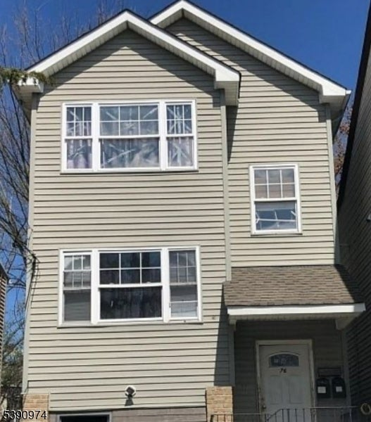 Photo of Listing #3992456