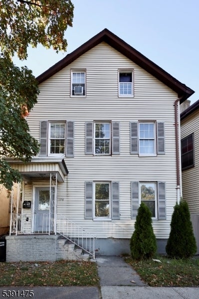 Photo of Listing #3992741