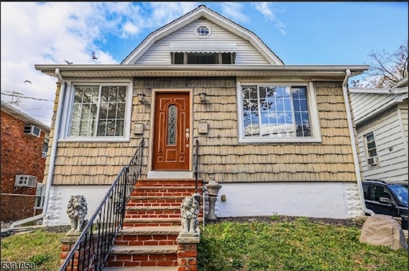 Photo of Listing #3993123