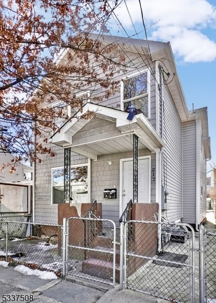 Photo of Listing #3993733