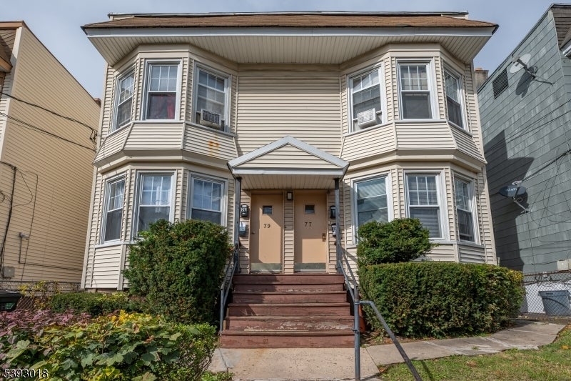 Photo of Listing #3994033