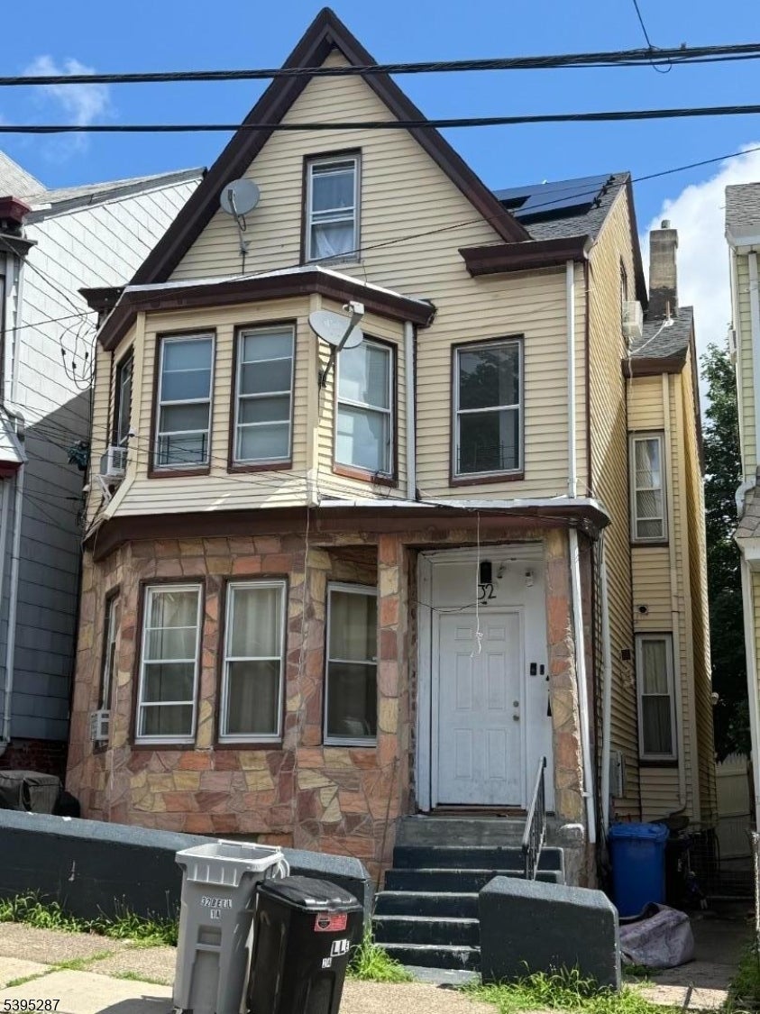 Photo of Listing #3996042