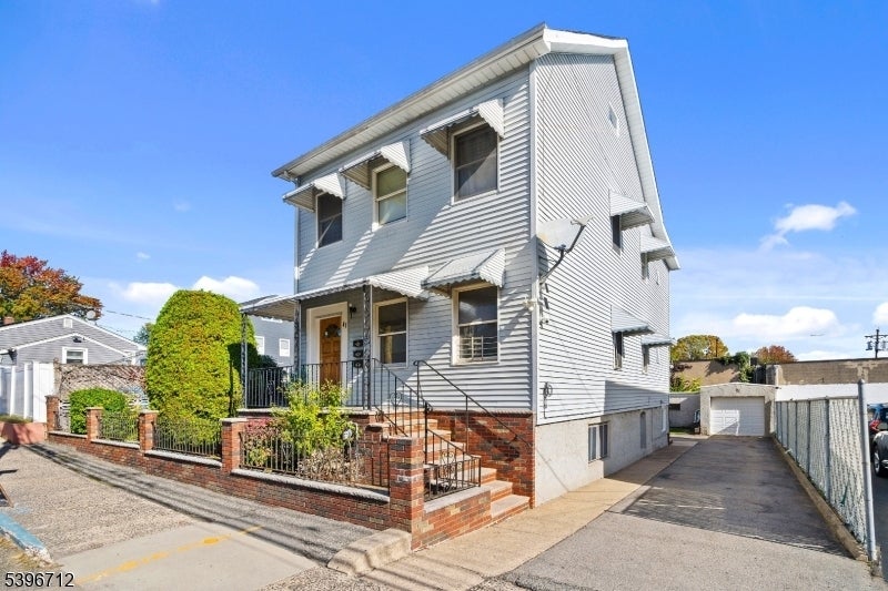 Photo of Listing #3997635