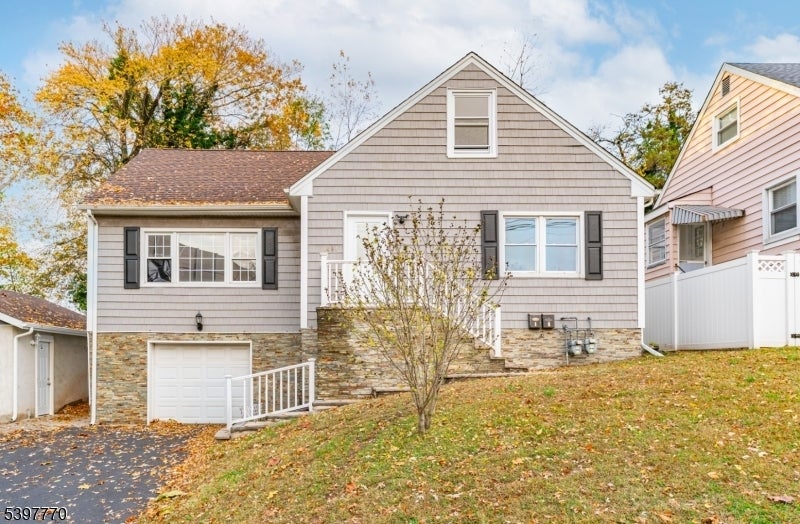 Photo of Listing #3998305