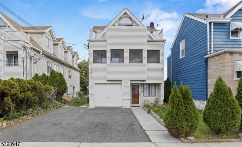 Photo of Listing #3999342