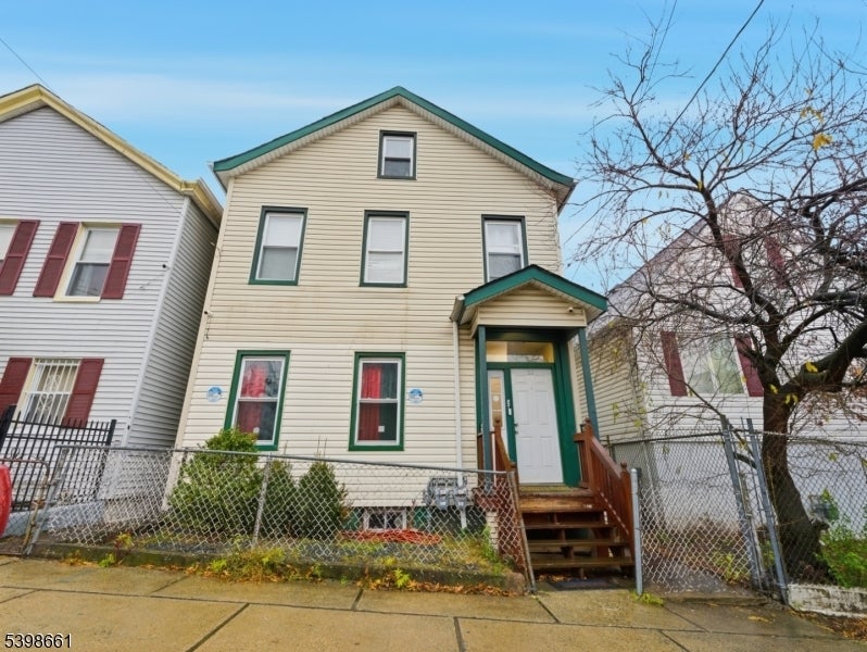 Photo of Listing #4000794