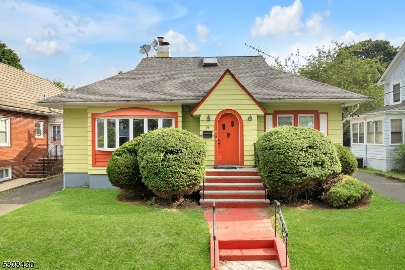 Photo of Listing #3915772