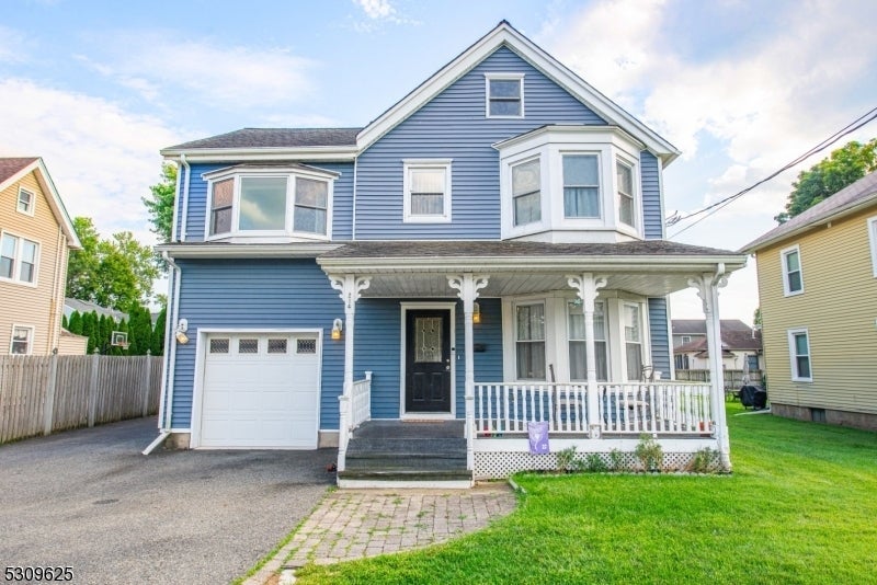 Photo of Listing #3921111