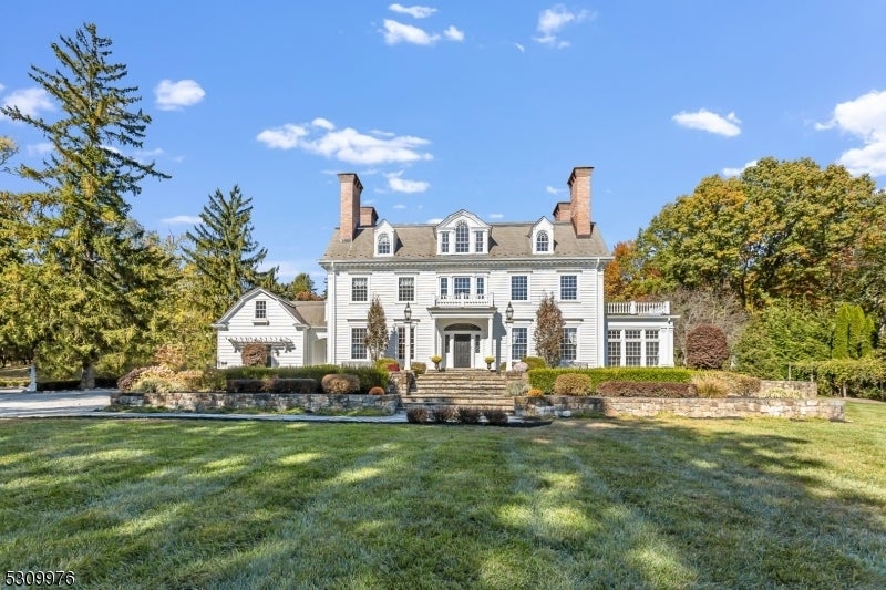 Photo of Listing #3931894