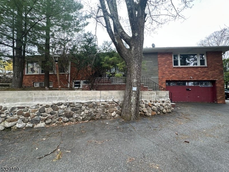 Photo of Listing #3938479