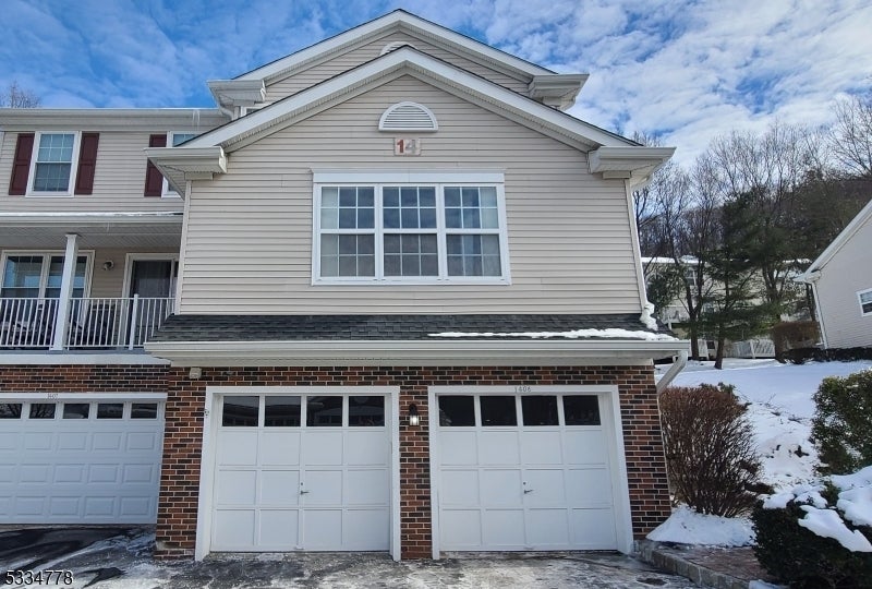 Photo of Listing #3943289