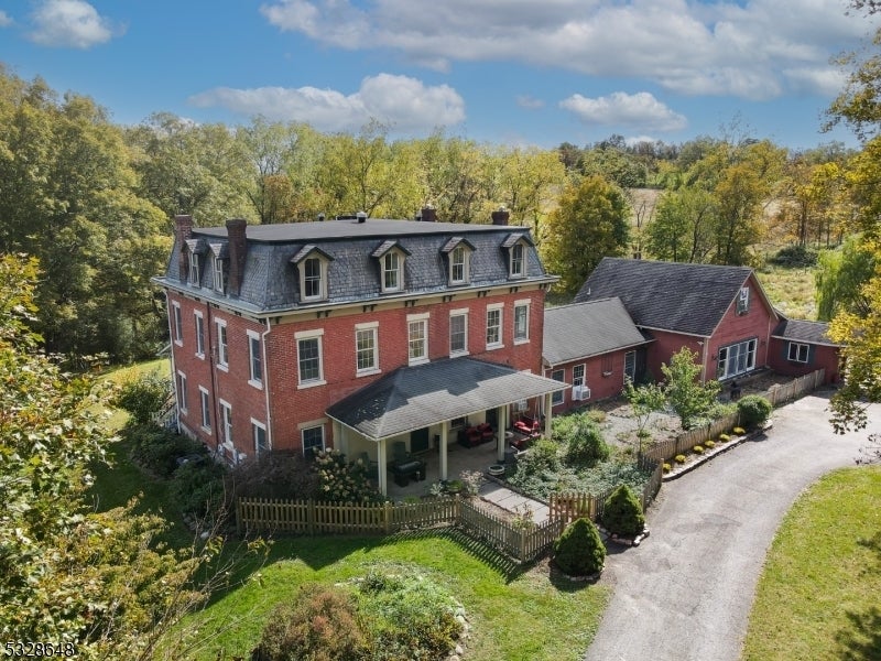 Photo of Listing #3943787