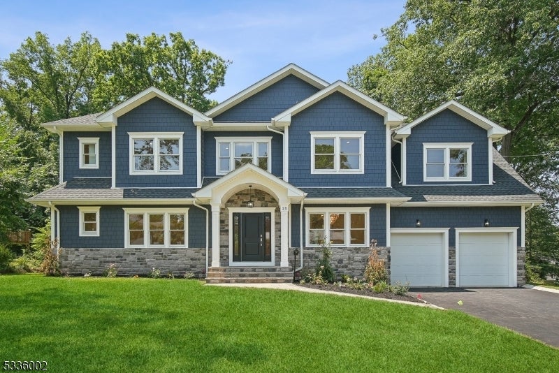 Photo of Listing #3944291