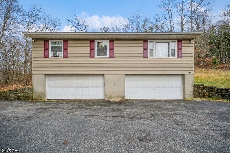 Photo of Listing #3944573