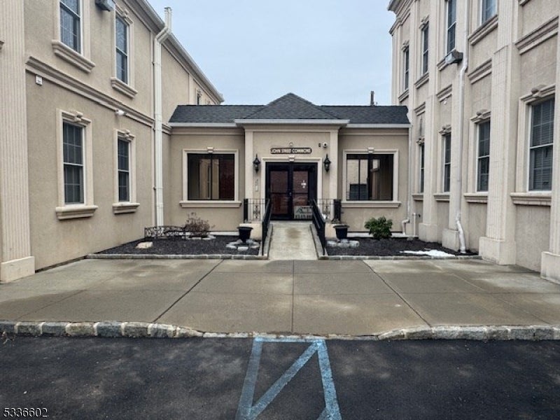 Photo of Listing #3944614