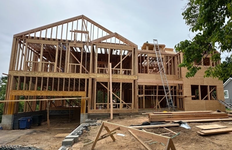 Photo of Listing #3945710