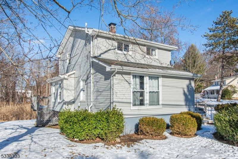 Photo of Listing #3946053