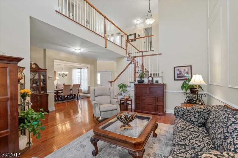 Photo of Listing #3946641