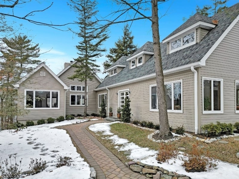 Photo of Listing #3947172