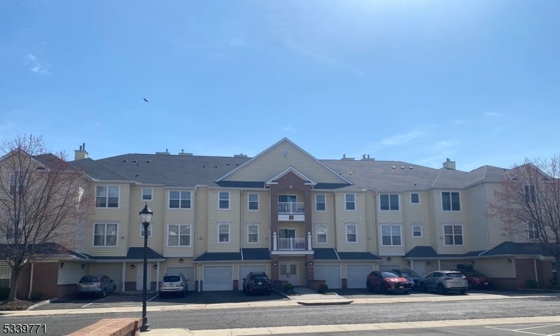 Photo of Listing #3947729