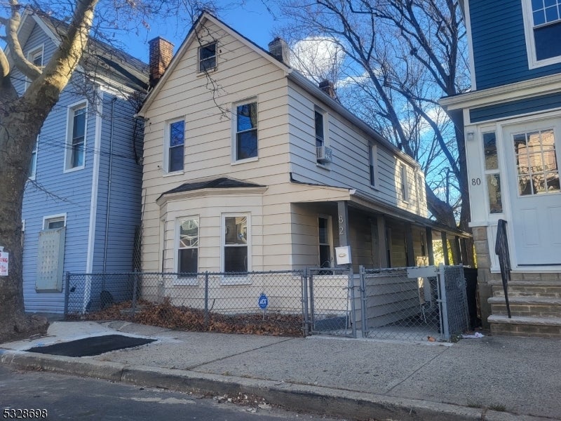 Photo of Listing #3947885
