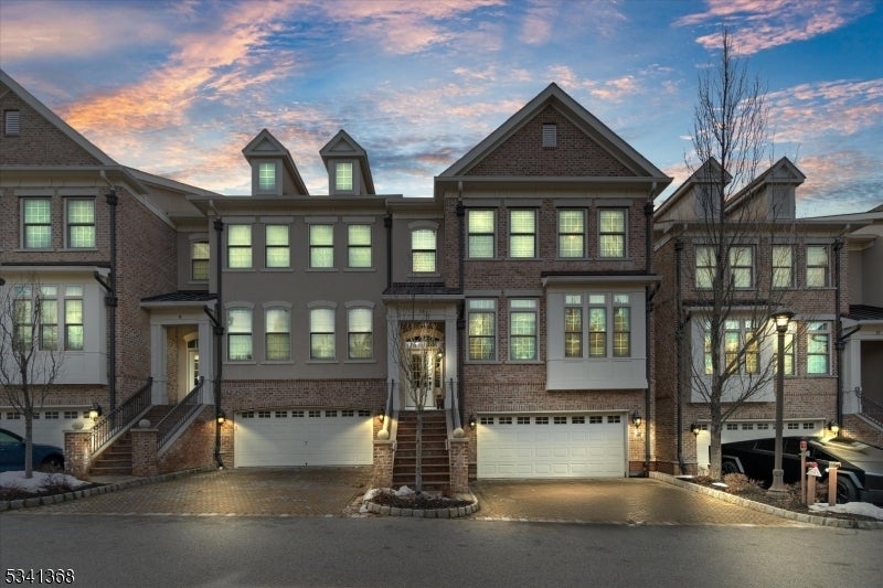 Photo of Listing #3948621