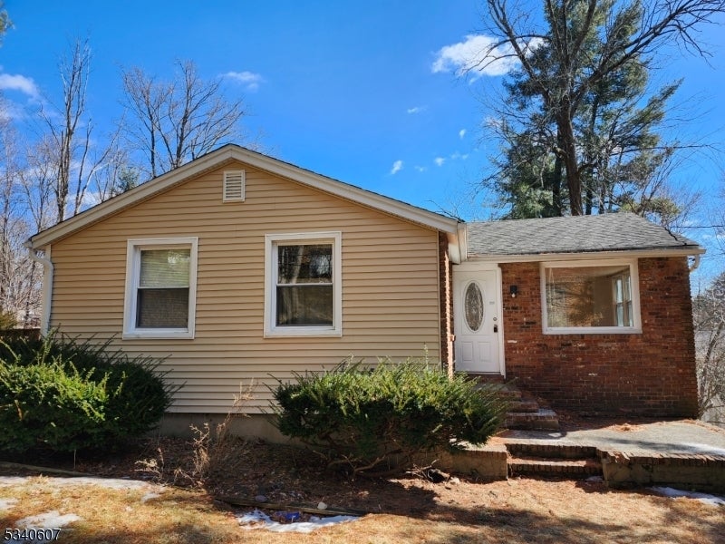Photo of Listing #3949440