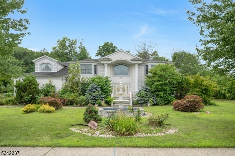 Photo of Listing #3949509