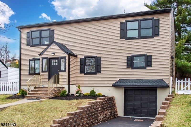 Photo of Listing #3950740
