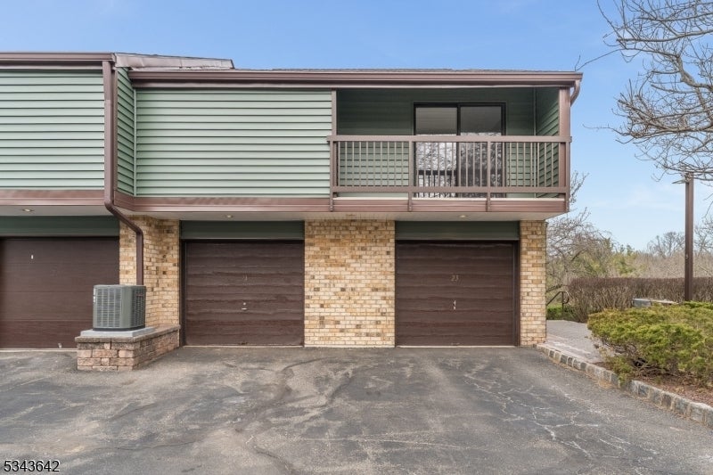 Photo of Listing #3951106