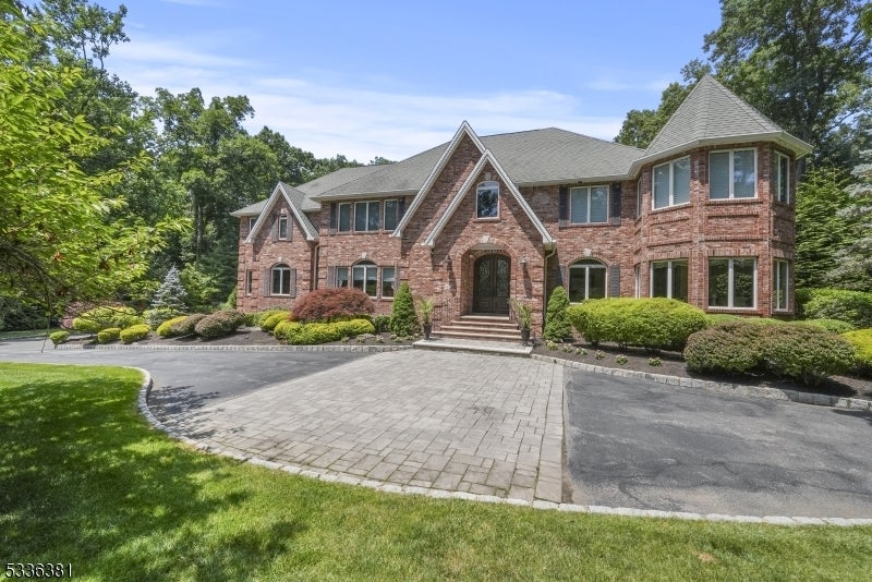 Photo of Listing #3951710