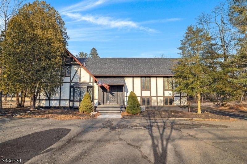 Photo of Listing #3951806